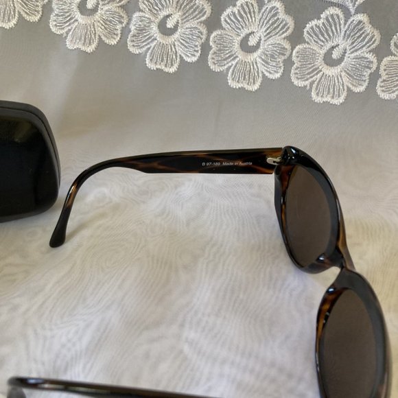 Ellen Tracy Sunglasses and case - Picture 3 of 4
